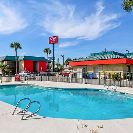Oyo Hotel Lake Park - Valdosta Area Bagian luar foto