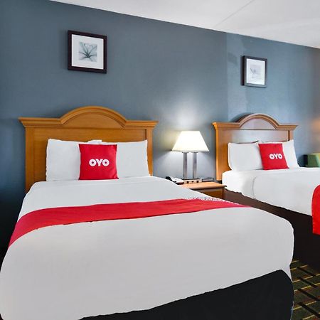 Oyo Hotel Lake Park - Valdosta Area Bagian luar foto