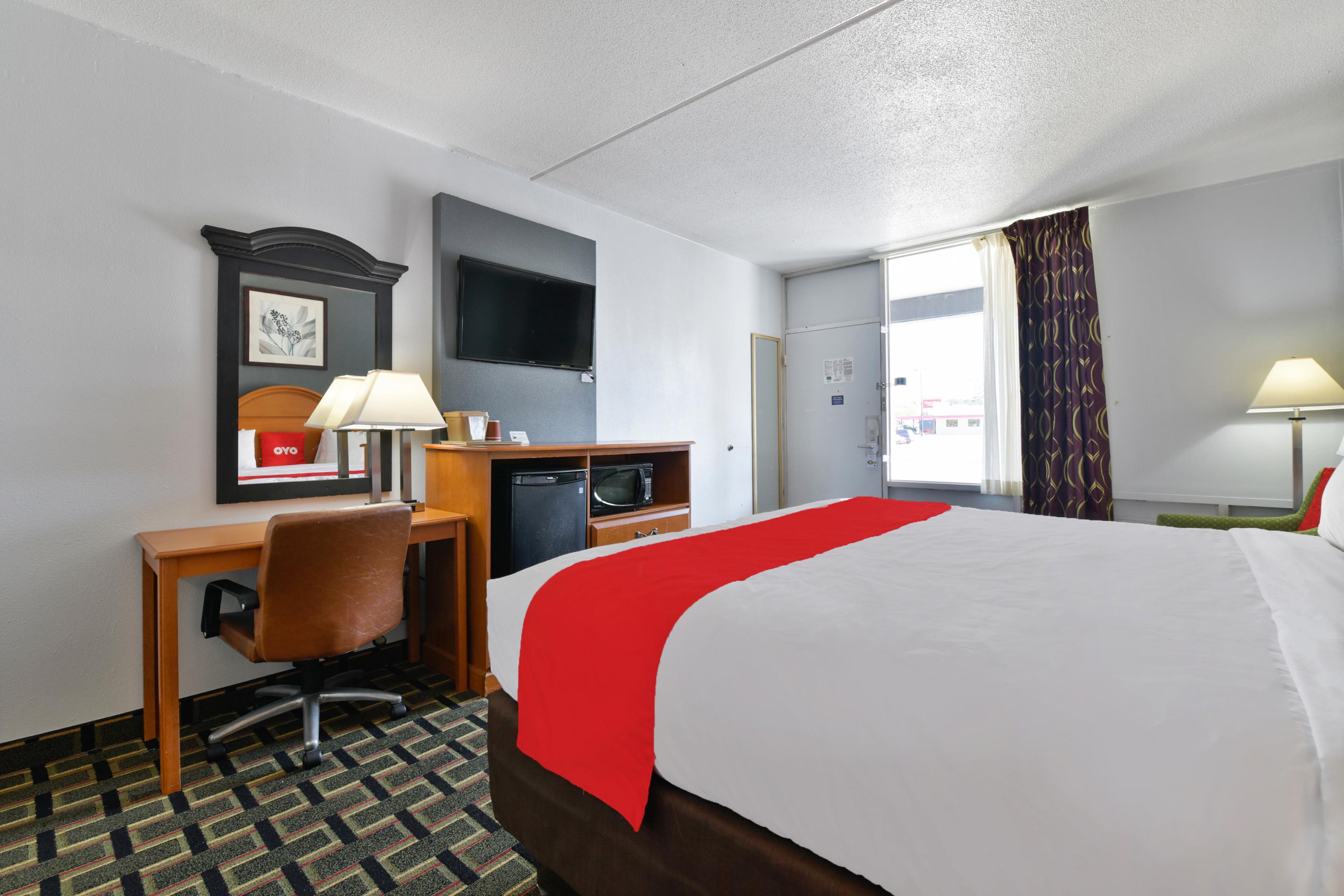 Oyo Hotel Lake Park - Valdosta Area Bagian luar foto