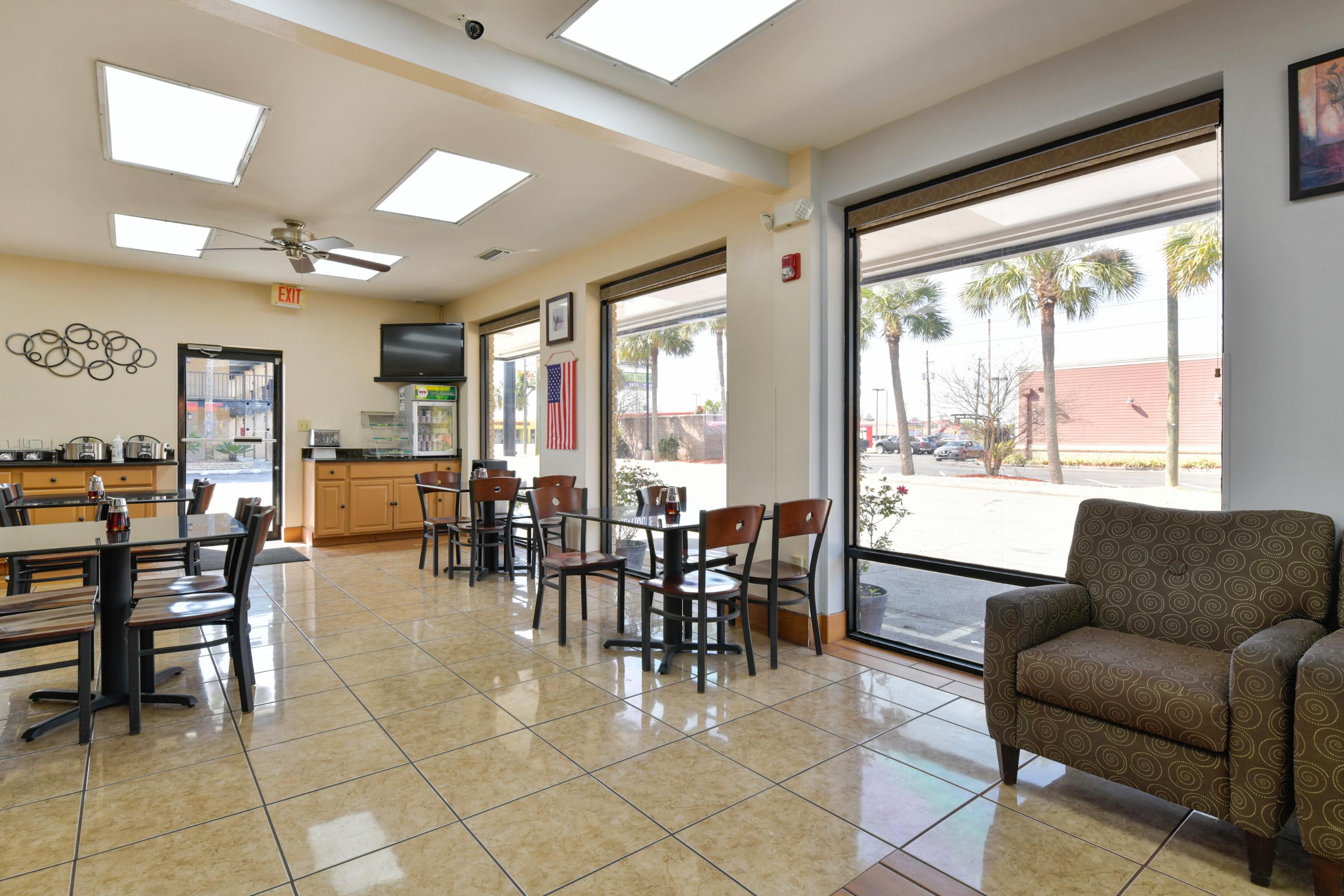 Oyo Hotel Lake Park - Valdosta Area Bagian luar foto