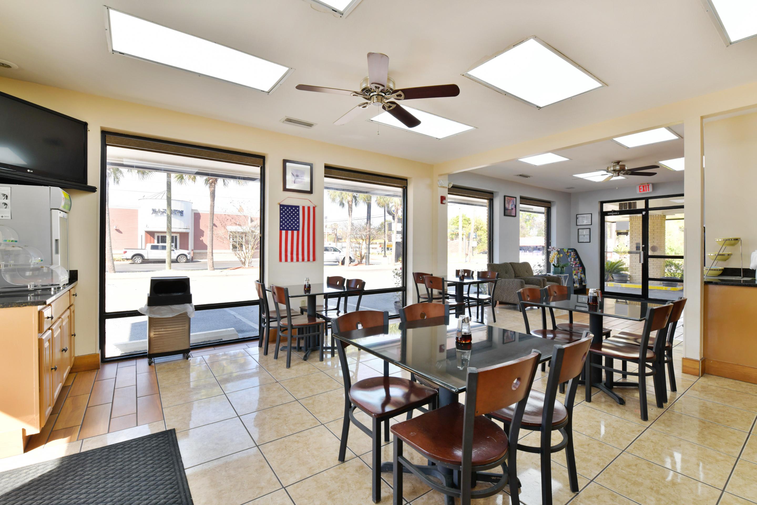Oyo Hotel Lake Park - Valdosta Area Bagian luar foto
